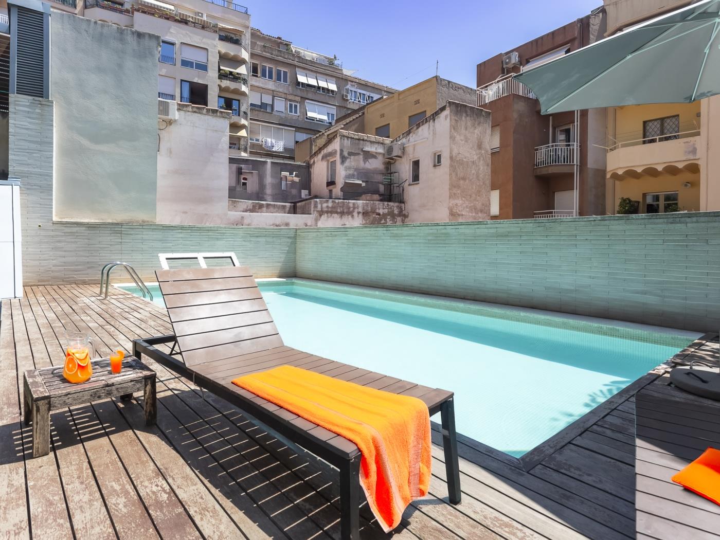My Space Barcelona Apartment with Terrace and Pool near Park Güell for 8 - My Space Barcelona Apartments