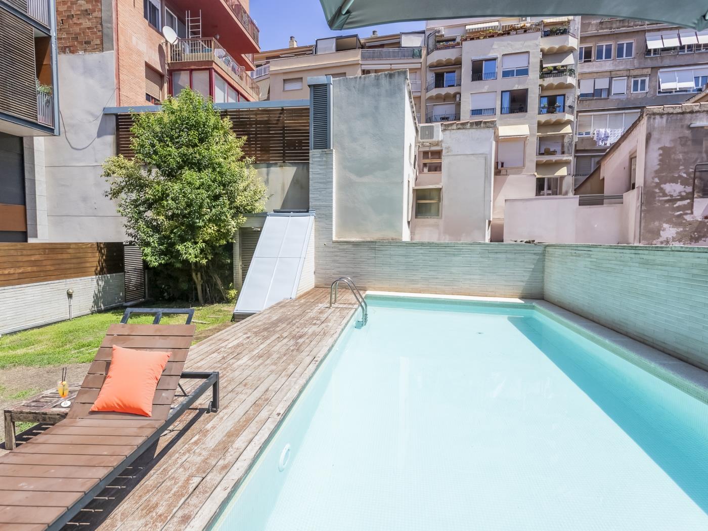 My Space Barcelona Apartment with Terrace and Pool near Park Güell for 8 - My Space Barcelona Apartments
